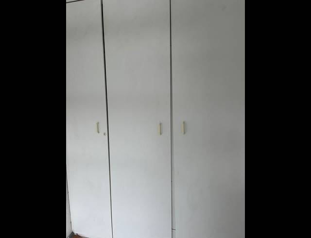 1 BEDROOM APARTMENT FOR SALE IN ESSENWOOD